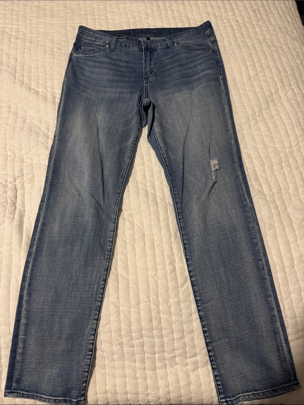 Kut from the Kloth “Katy Boyfriend” Medium Blue Straight-Leg Jeans